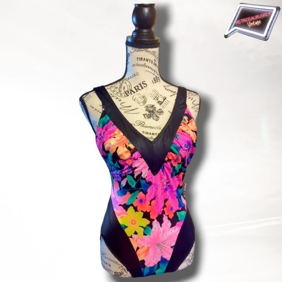 Vintage Totally 80s Neon V Neck Onepiece Bathing Suit, Size 11 - Picture 4 of 9